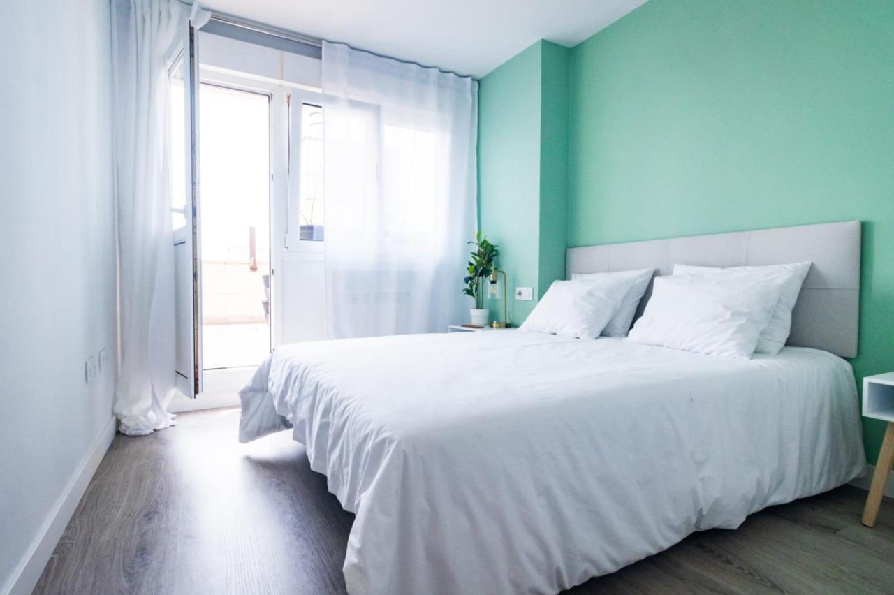 Lujoso Atico Entre 2 Playas Con Garaje, Terraza, Vistas Y Wifi Apartamento Gijón