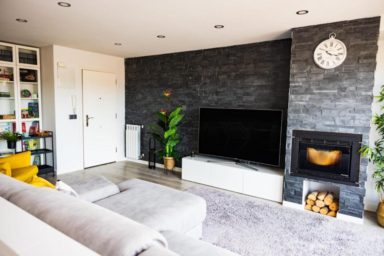 Apartamento Lujoso Atico Entre 2 Playas Con Garaje, Terraza, Vistas Y Wifi *